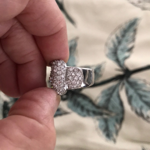BOGO FREE 🌸Silver rhinestone buckle ring size 7 1/2 to 8,🌸 - Picture 3 of 5